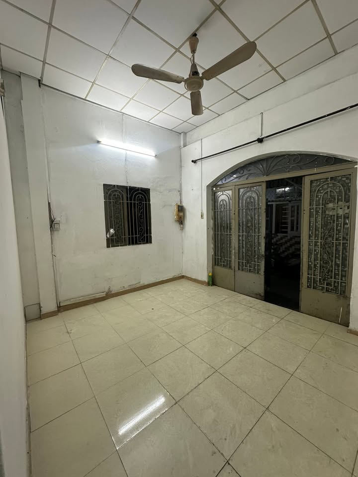 Nhà Linh Đông Thủ Đức 50m² giá 3.65 tỷ - Sổ riêng pháp lý chuẩn