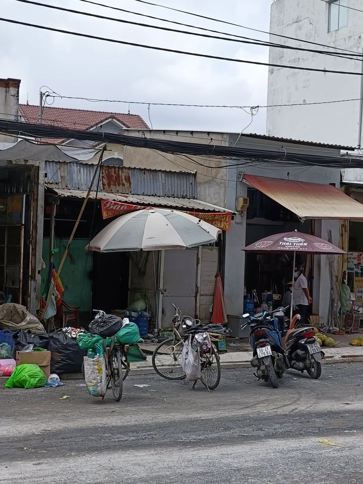 Đất thổ cư mặt tiền Lê Văn Lương, Nhà Bè 500m² giá chỉ 23.5 tỷ - Cơ hội đầu tư hiếm có!