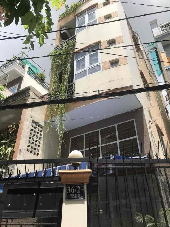 Nhà phố 5 tầng 36 Tăng Bạt Hổ, Quận Bình Thạnh, 65m² - Gần trường, chợ và bệnh viện!