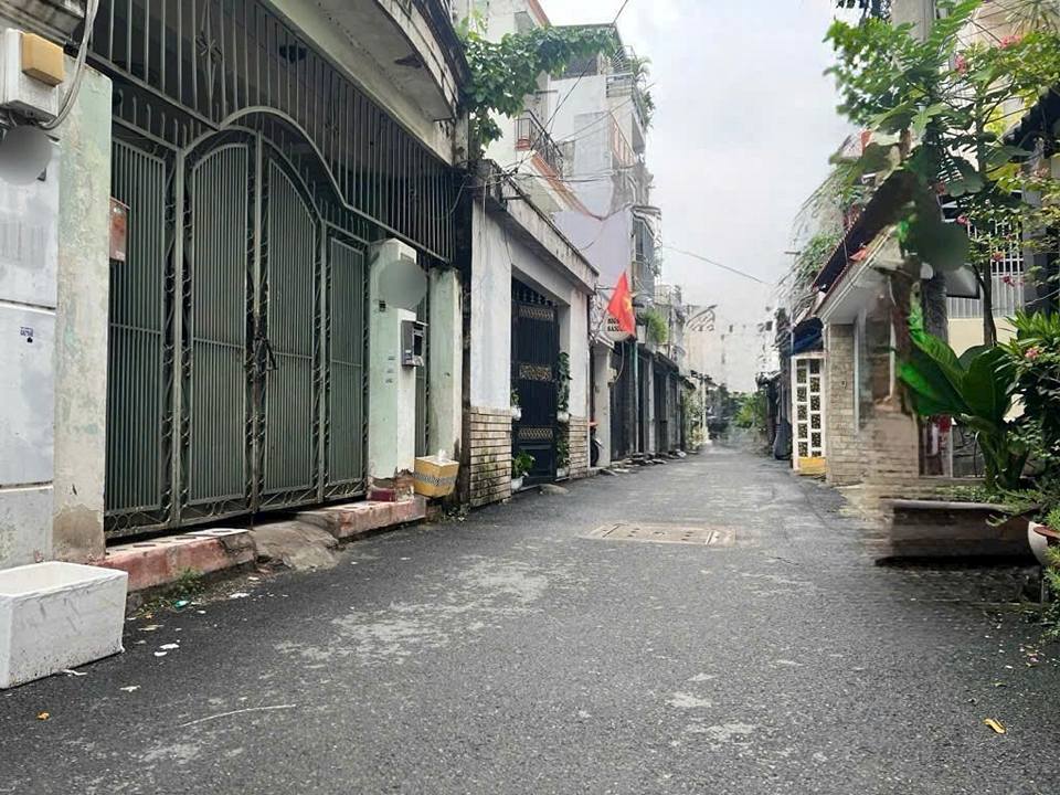 Nhà Góc 2 Mặt Tiền Hẻm Thống Nhất 58m² giá 6.65 tỷ - Tiềm năng cho thuê tuyệt vời!