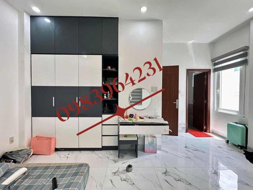 Nhà phố 5 tầng Bình Thạnh 39m² giá 7.7 tỷ - Sẵn sàng ở ngay!