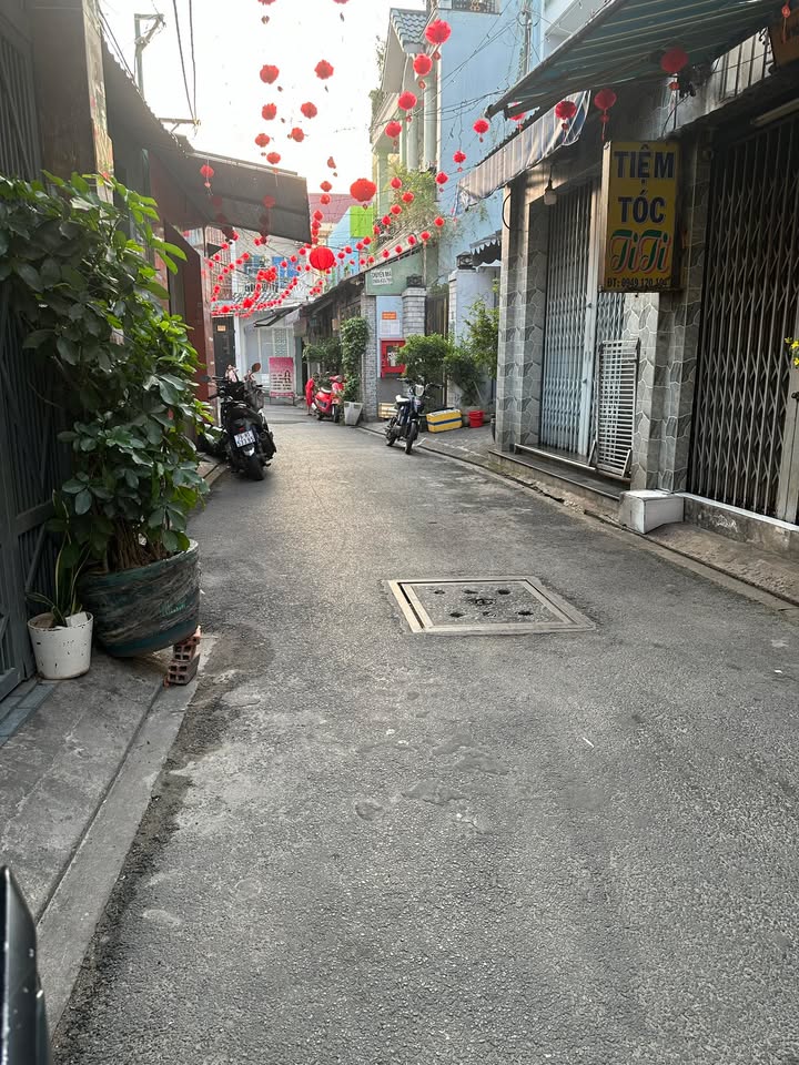 Nhà phố Tân Bình 140m² giá 7 tỷ - Đầu tư sinh lời cao!