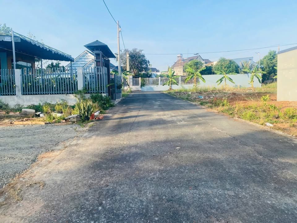 Đất thổ cư đường nhánh 5b6, Tân Bình, 207m² giá 1.4 tỷ - Cơ hội đầu tư tuyệt vời!