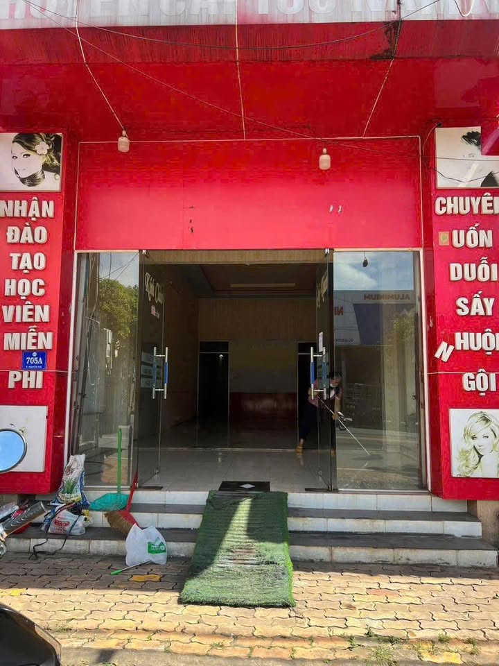 Cho thuê mặt bằng FrontHouse tại Osaka, 125m² giá 6 triệu - Không gian thoáng đãng!