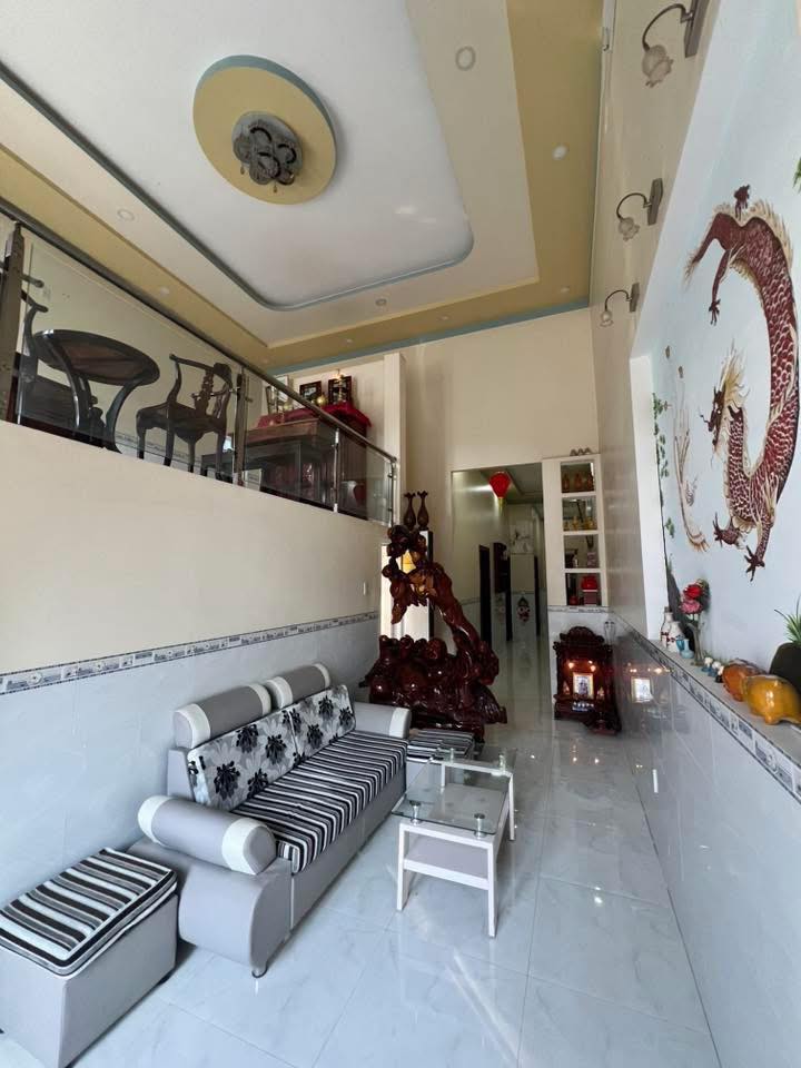 Nhà phố Tánh Linh 201m² giá 2.65 tỷ - Sẵn sàng vào ở ngay!