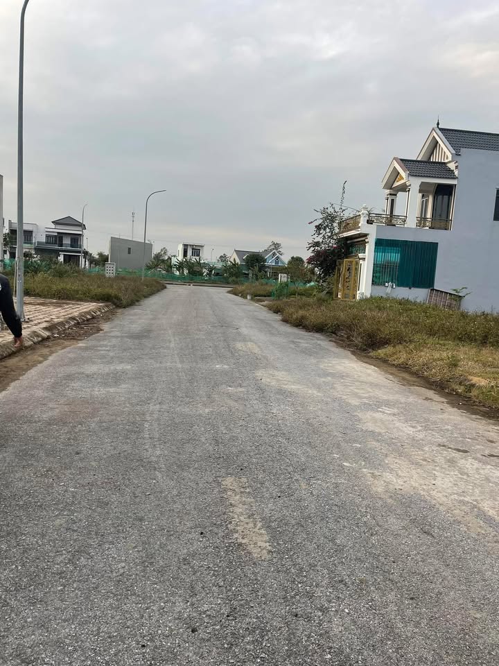 Đất nền Sông Đông, Phường Trung Sơn, 100m² giá 1.9 tỷ - Sổ đỏ chính chủ