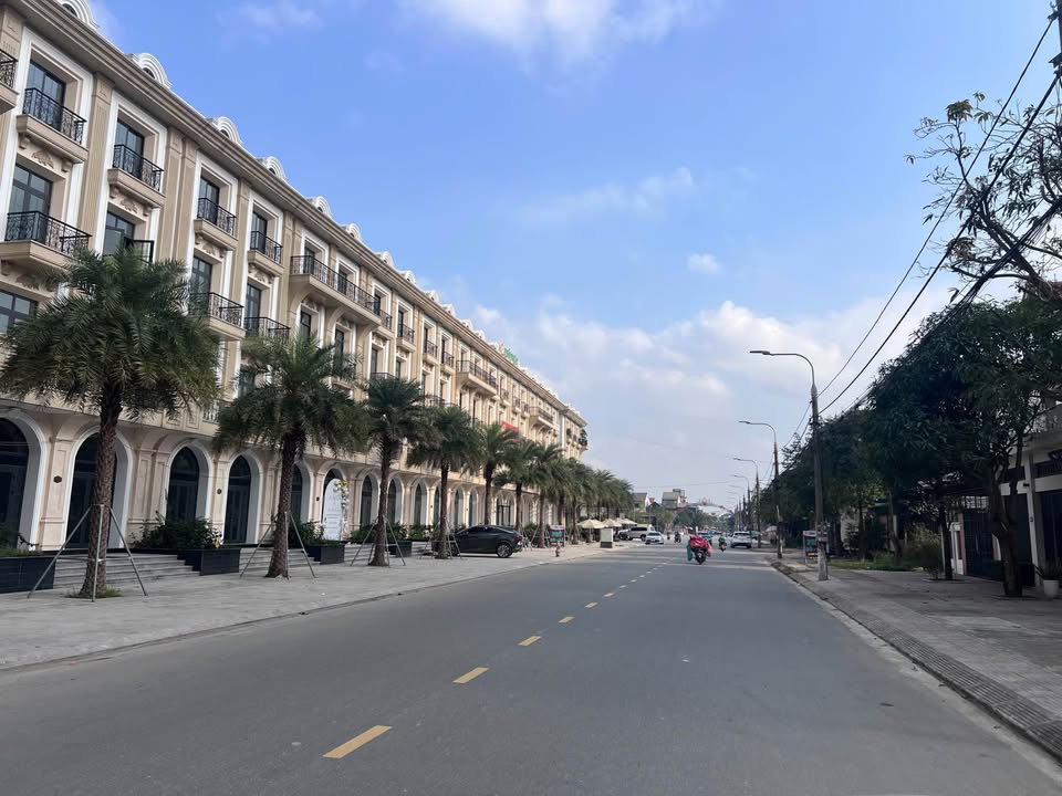 Căn hộ FrontHouse D'Metropole tại Huy Tự, 180m² giá thỏa thuận - Đối diện công viên