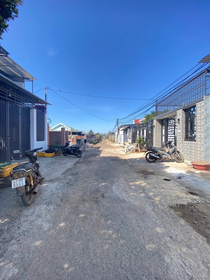 Đất nền Hẻm 200 Ywang Củ, Đường Ung Văn Khiêm 115m² giá 2 tỷ - Đầu tư sinh lời!