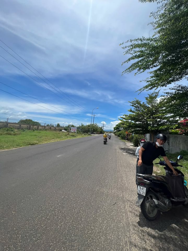 Đất nền mặt tiền Thăng Long, Tuy Hòa 150m² giá 2 tỷ - Đầu tư sinh lời ngay!