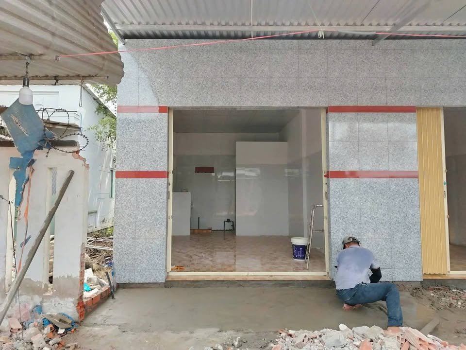 Cho thuê ki-ốt mặt tiền chợ Tam Phước, 3.5m x 8.5m chỉ 2.5 triệu