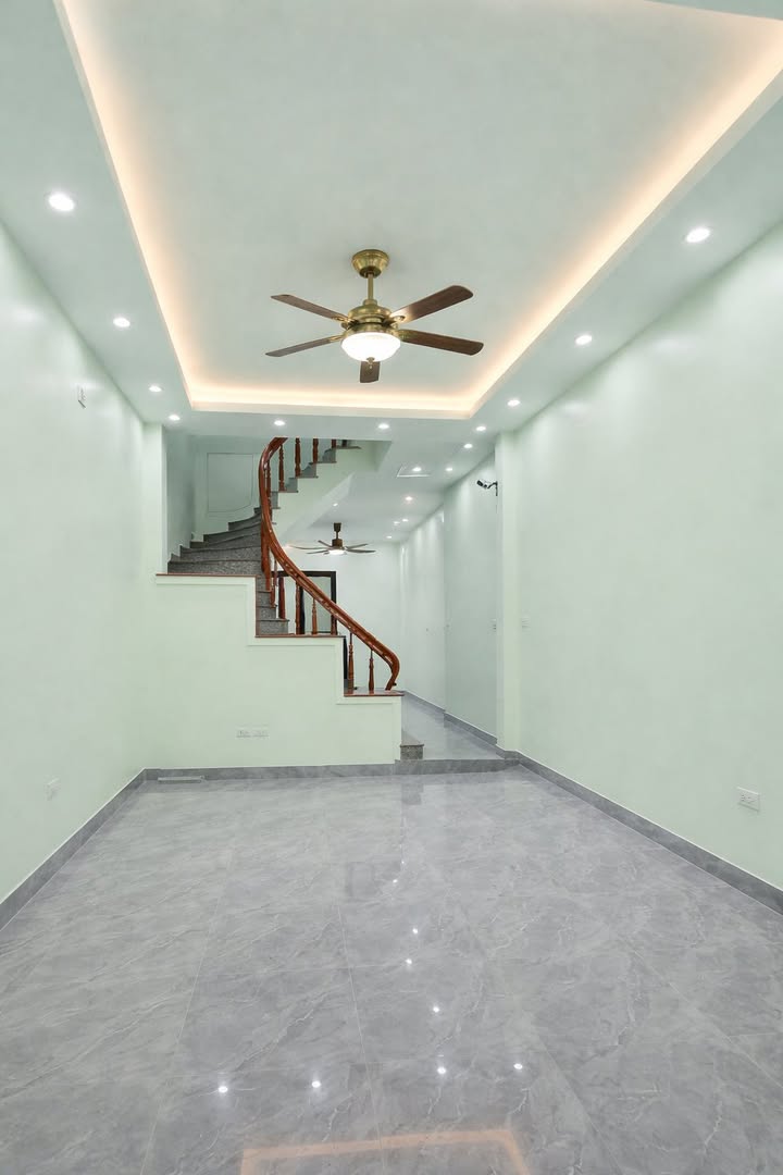 Nhà 4 tầng Hữu Hoà, Thanh Trì, 40m² giá 7 tỷ - Sẵn sàng vào ở ngay!