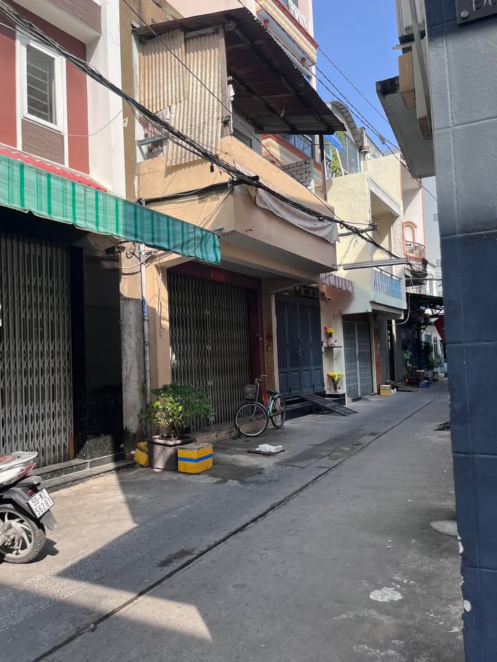 Nhà hẻm Hồng Bàng, Quận 11, 32m² giá 4.49 tỷ - Không lộ giới, không quy hoạch!