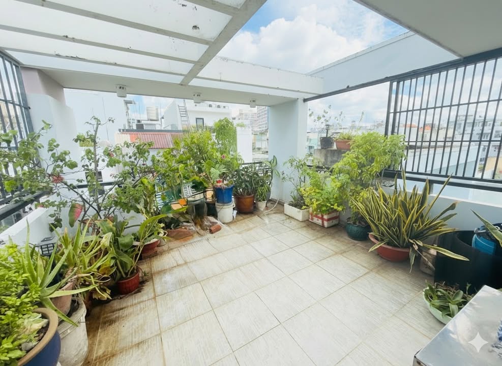 Nhà phố Lê Văn Sỹ, Tân Bình 138m² giá 8.15 tỷ - Pháp lý chuẩn, phong thủy tốt!