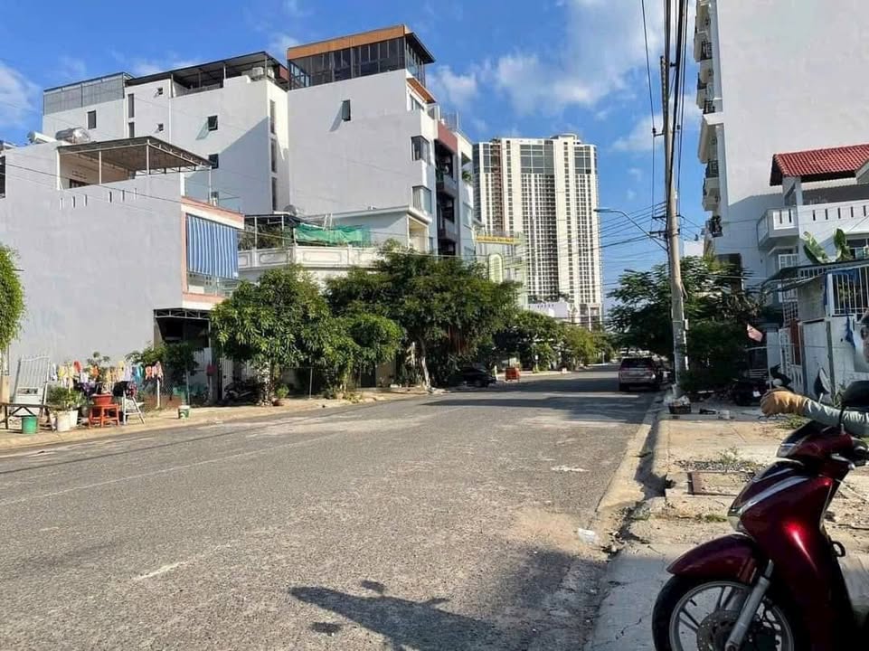 Lô đất mặt tiền Nguyễn Dữ, Nha Trang 62m² giá 5.4 tỷ - Đất vuông vức, không dính quy hoạch!