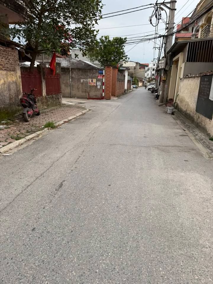 Đất thổ cư Kim Sơn - Gia Lâm 133m² giá 4 tỷ - Ô tô tải đỗ cửa, gần chợ và trường học!