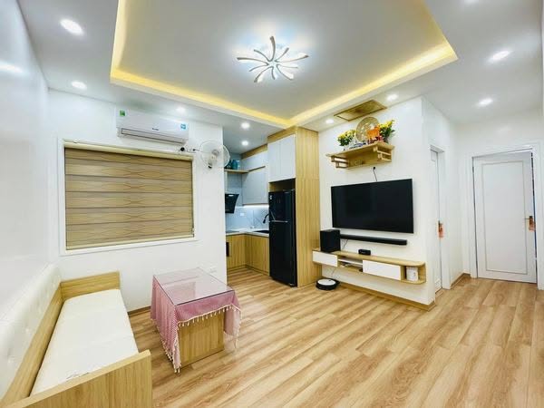 Căn hộ chung cư CT12 Kim Văn Kim Lũ 56m² giá 3 tỷ - Căn góc 3 mặt thoáng cực đẹp!