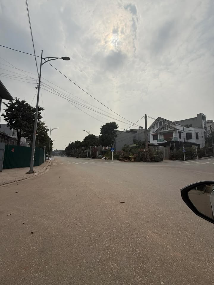 Nhà phố biệt thự khu đô thị Việt Séc 150m² giá 12 tỷ - Sẵn sàng vào ở ngay!