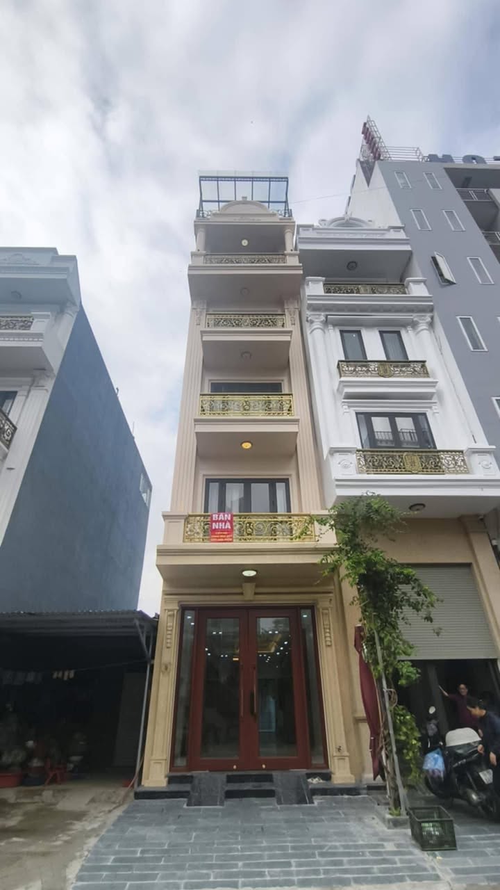 Nhà phố 5.5 tầng Đường Lê Hồng Phong 80m² giá 11.5 tỷ - Thiết kế hiện đại, thang máy