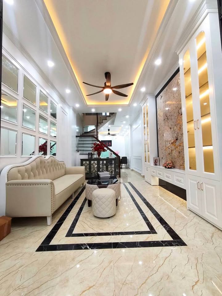 Townhouse 4 tầng Phố Tô Hiệu 51m² giá 4.85 tỷ - Sẵn sàng ở ngay!