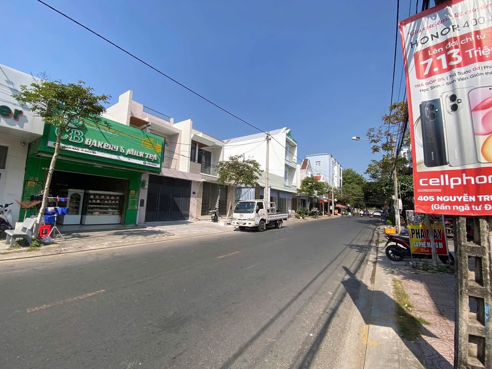 Cho thuê nhà mặt tiền Đường Phạm Hùng, Rạch Giá 75m² giá 12 triệu - Thích hợp làm văn phòng, spa