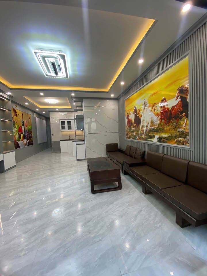 Nhà đẹp tại Cốc Lếu, 77m² giá 1.789 tỷ - Đón Tết ngay!