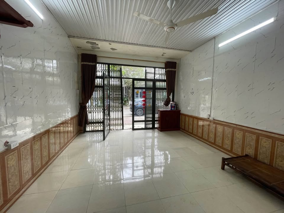 Nhà cấp 4 Phường Sa Pa 90m² giá 3.3 tỷ - Gần Tiểu Công Viên Mường Hoa!