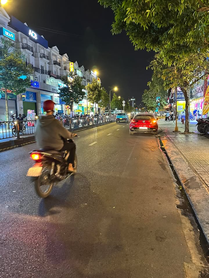 FrontHouse Gò Vấp 60m² giá 7.999 tỷ - Mặt tiền đắc địa đối diện Emart!