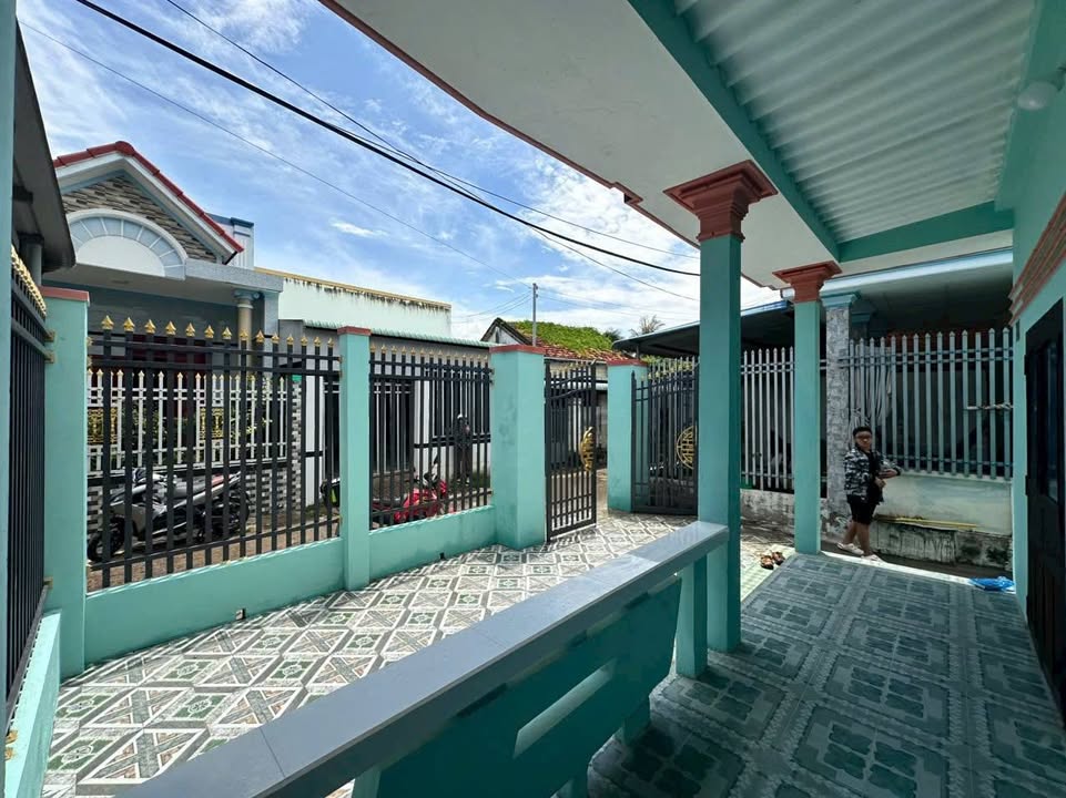 Đất thổ cư Phú Long, 150m² giá 1.3 tỷ - Sổ đỏ chính chủ!