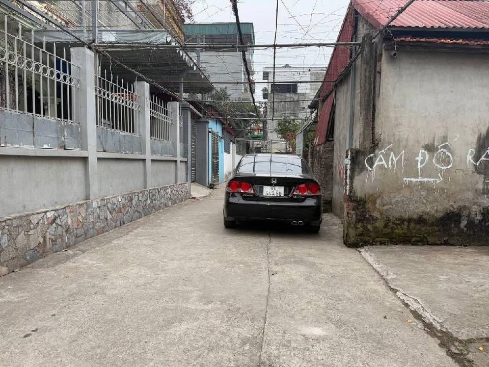 Đất nền Xã Ngũ Hiệp 40m² giá 3 tỷ - Sổ đỏ chính chủ, giao dịch ngay!