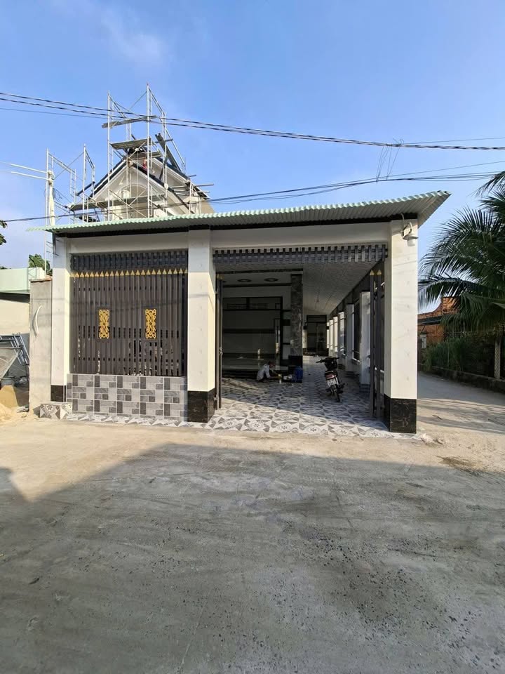 Nhà 2 mặt tiền tại phường Hiệp Ninh, Tây Ninh 196m² giá 2.6 tỷ - Chính chủ bán gấp!