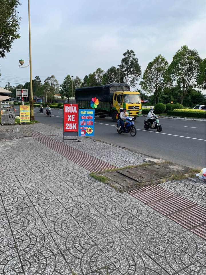 Nhà mặt tiền Võ Văn Kiệt, Quận Bình Thủy, 280m² giá 4.85 tỷ - Kinh doanh đắc địa!