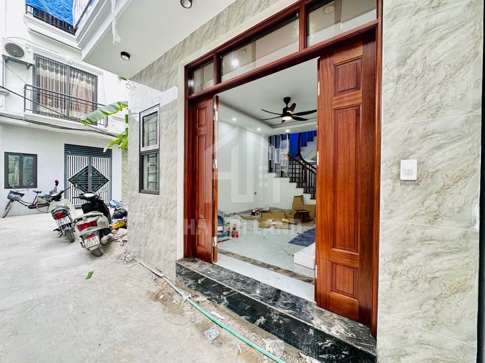 Nhà đẹp Lại Yên, Hoài Đức 48m² giá 6 tỷ - Ô tô đỗ ngay gần nhà!