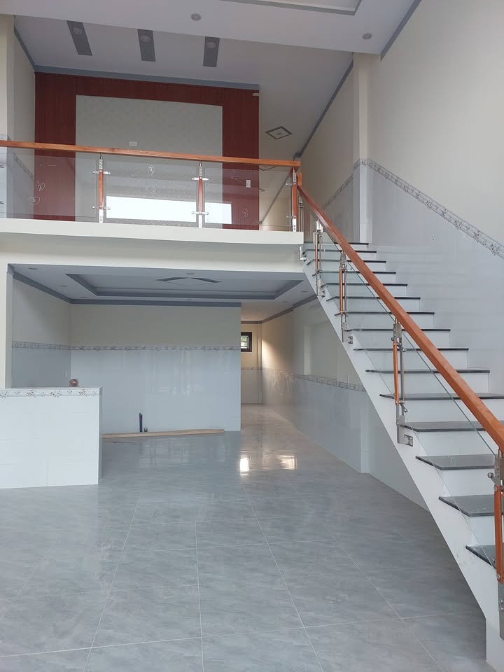 Nhà riêng Phú Sơn, Tân Phú, 105m² giá 2.15 tỷ - Sẵn sàng vào ở ngay!