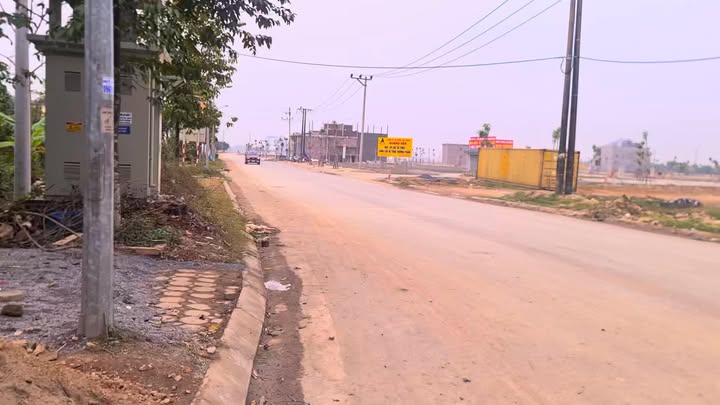 Cho thuê biệt thự lô góc 400m² tại thị trấn Đại Nghĩa - Giá hợp lý, chính chủ!