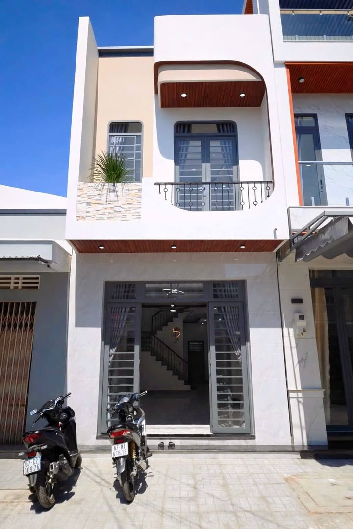 Nhà 1 trệt 1 lầu tại Xẻo Trôm, Long Xuyên 56m² giá chỉ 2.85 tỷ - Nhận chính chủ ngay!