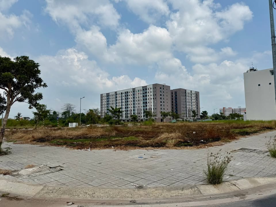 Đất nền góc Golden City, Mỹ Hòa, 191m² giá 7.181 triệu - Cơ hội đầu tư hấp dẫn!