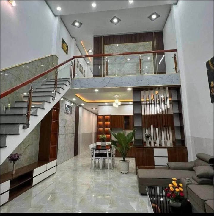 Nhà gác lửng mặt đường Vũng Đục Cẩm Đông 85m² giá 3.5 tỷ - Đầu tư sinh lời ngay!