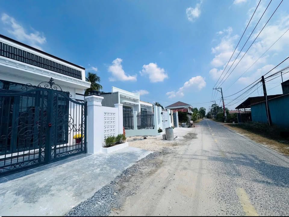 Nhà Sân Vườn Hẻm 28 Trần Phú 90m² giá 1.29 tỷ - Không thể bỏ lỡ!