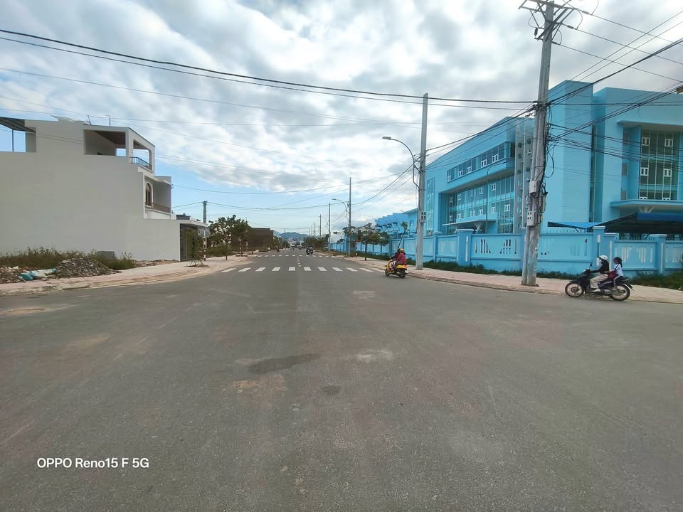 FrontHouse Tái Định Cư Ngọc Hiệp Nha Trang 75m² giá 4.8 tỷ - Cơ hội đầu tư hiếm có!