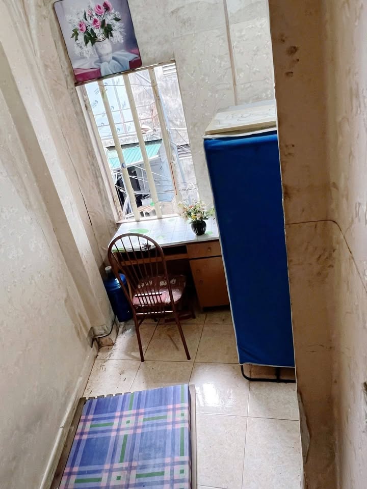 Phòng trọ cho thuê tại ngõ 41 Đông Tác, Đống Đa 10m² chỉ 1.5 triệu - Gần các trường đại học lớn!