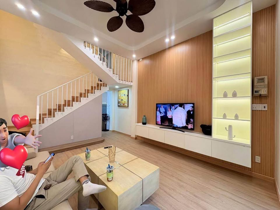 Nhà 2,5 tầng Hùng Vương Đà Nẵng 47m² giá 4.95 tỷ - Vị trí đẹp, tiện nghi đầy đủ!