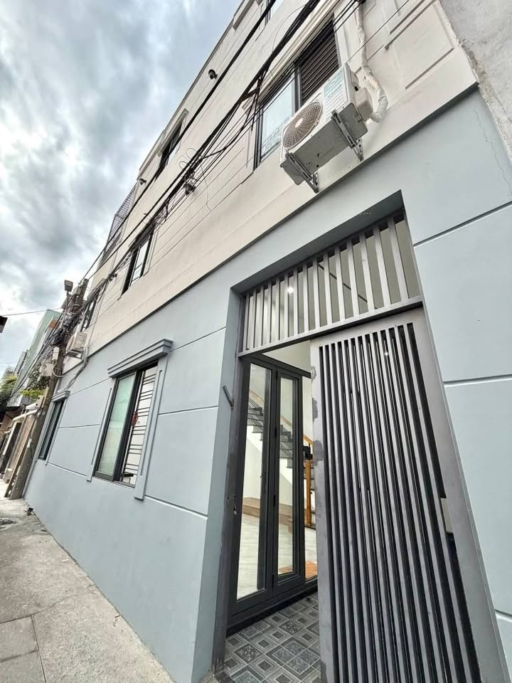 Nhà 3 tầng kiên cố Cù Chính Lan 51m² giá 4.65 tỷ - Sẵn sàng vào ở ngay!