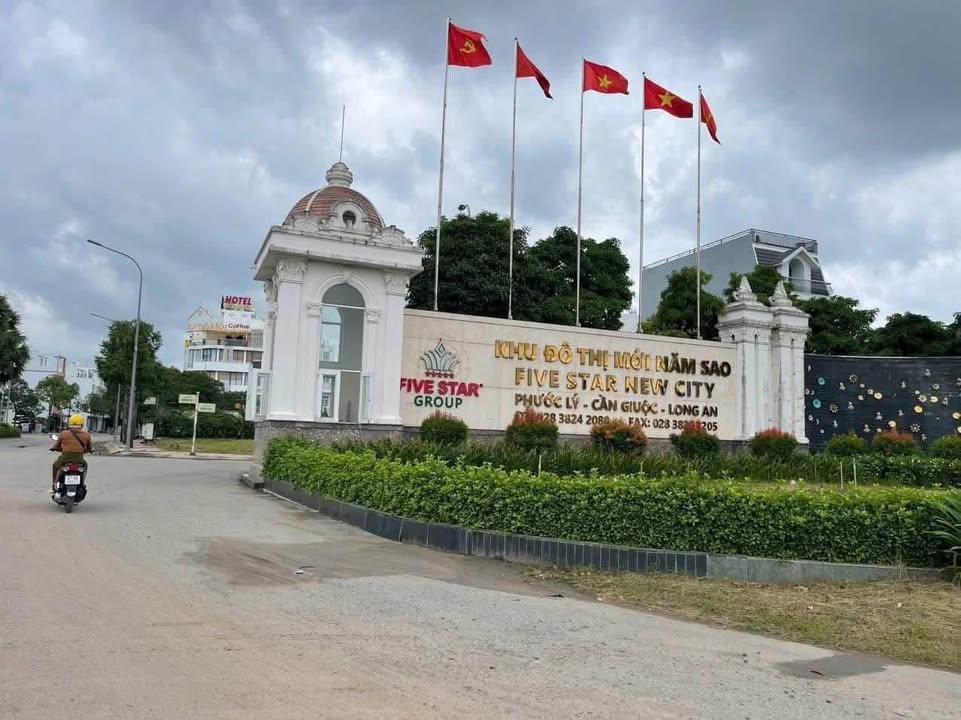 Nhà phố đẹp KDT 5⭐1, Đinh Đức Thiện, 99m² giá 5 tỷ - Đón Tết Giáp Đinh