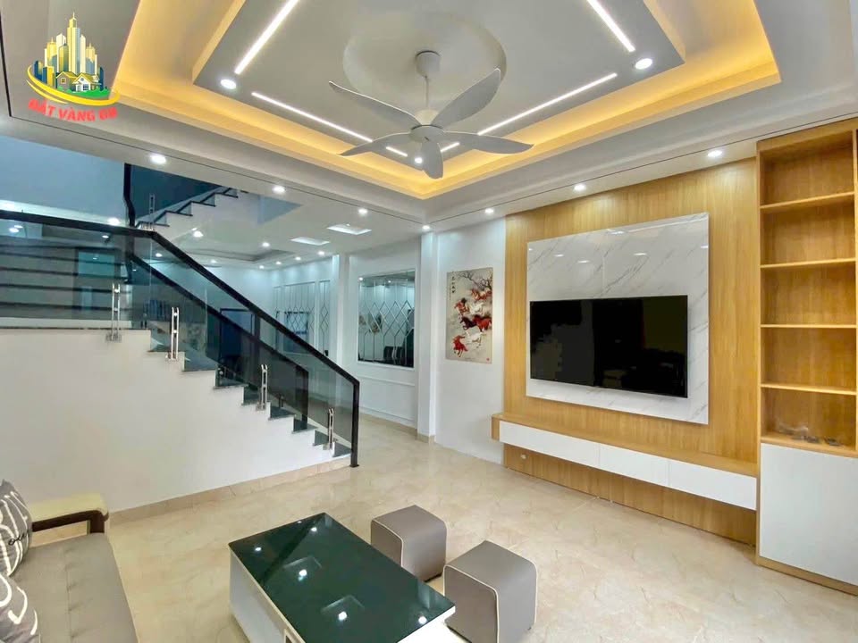 Nhà liền kề Ninh Bình 115m² giá thỏa thuận - Vị trí trung tâm tiện lợi!