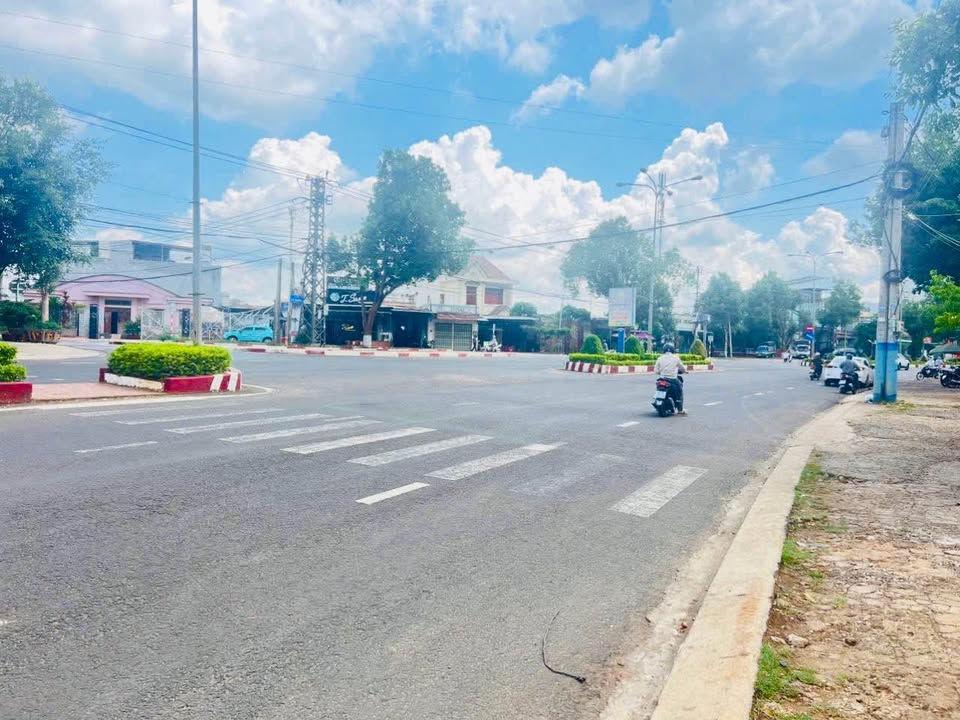 Mặt tiền Lê Duẩn Phường Thắng Lợi 390m² giá 3.5 tỷ - Đầu tư sinh lời tuyệt vời!