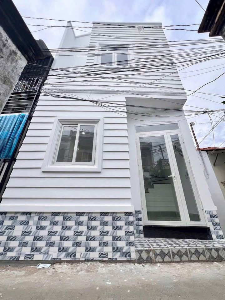 Nhà lầu mới đẹp tại Ninh Kiều, 31m² giá 1.65 tỷ - Thích hợp cho đôi vợ chồng trẻ!