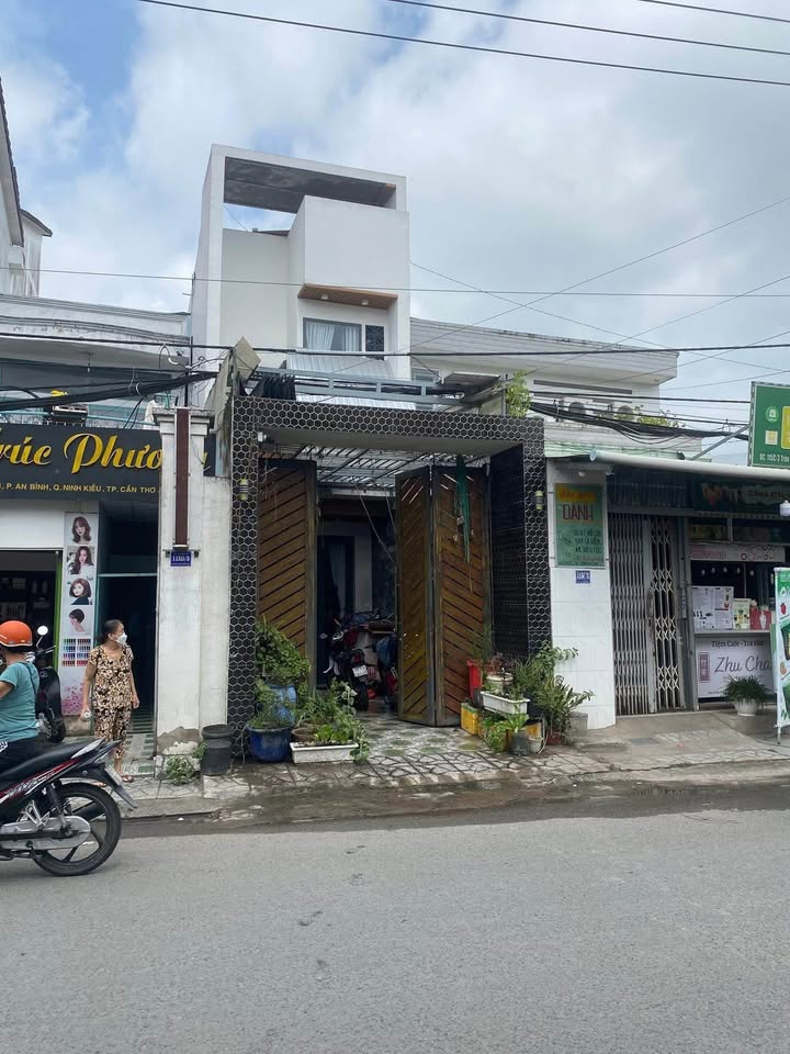 Nhà mặt tiền đường Trần Vĩnh Kiết, Cần Thơ 88m² giá 4.7 tỷ - Kinh doanh lý tưởng!