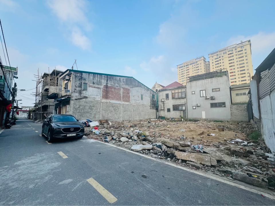 Đất xây nhà vườn tại trung tâm TP Vinh 237m² - Tiện ích đầy đủ ngay gần!