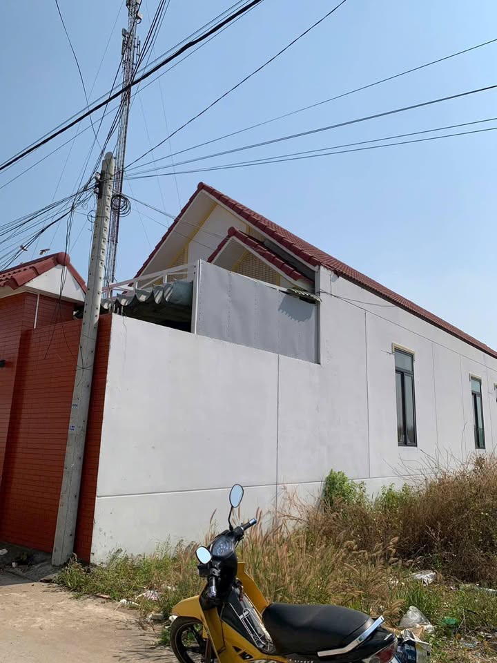 Nhà phố Bình Minh Tây Ninh 217m² giá 1.7 tỷ - Chính chủ bán gấp!