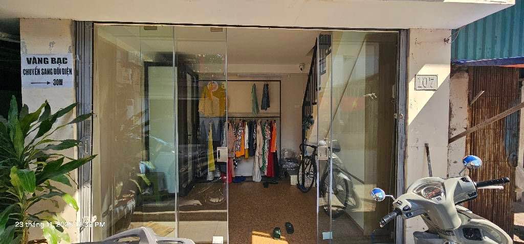 Nhà lô góc Văn Chương 2, Đống Đa 13m² giá 7.39 tỷ - Mặt phố ô tô tránh!